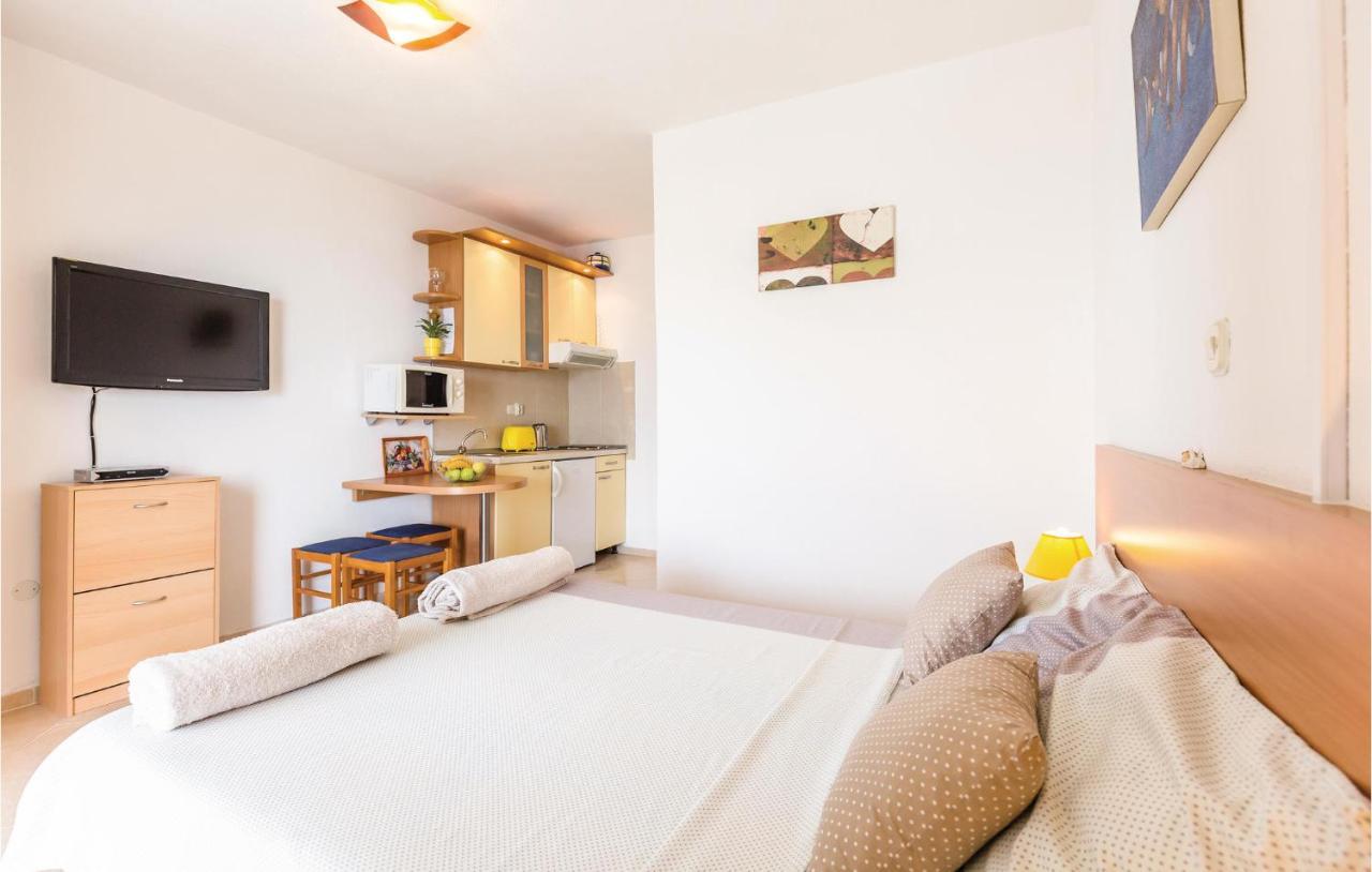 Lovely Apartment In Brela With House Sea View Dış mekan fotoğraf